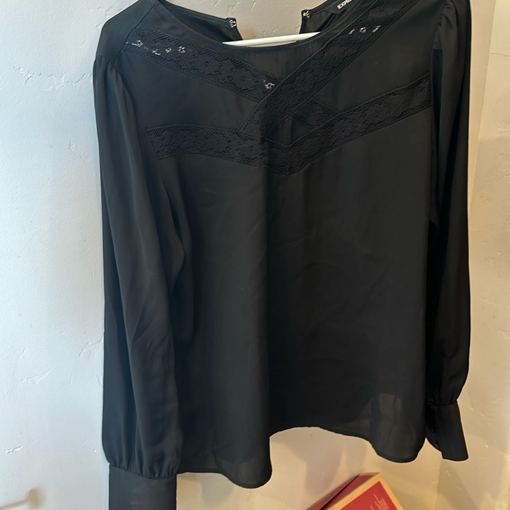 Express top with knitting across the chest